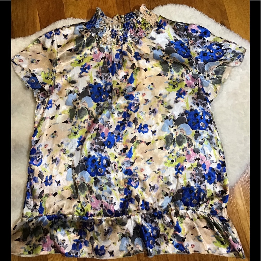 Women’s size large Jennifer Lloyd top/blouse